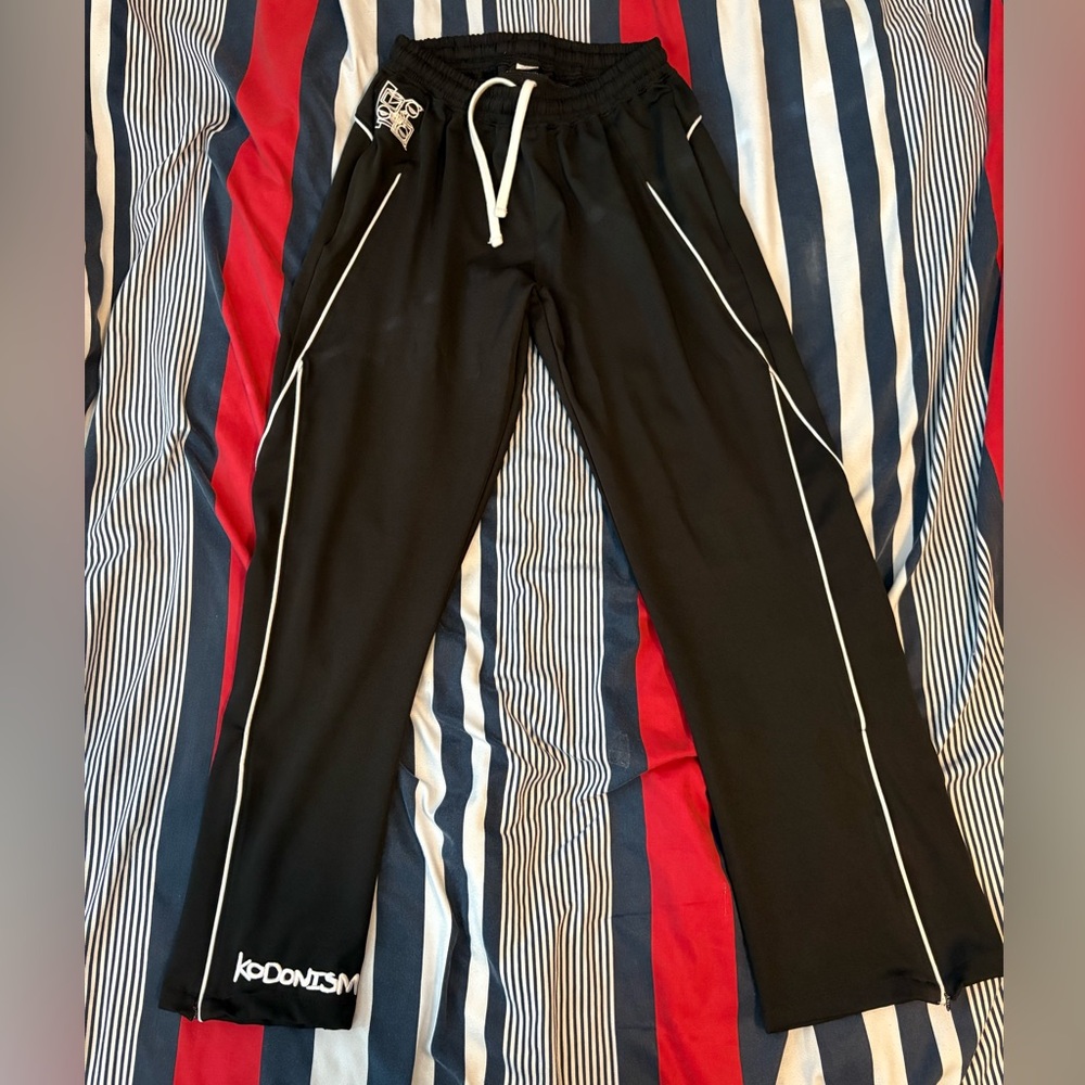 Kodone track pants